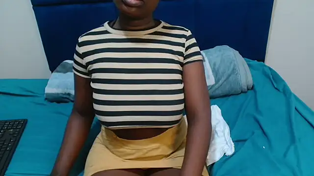 MilkyTitties live