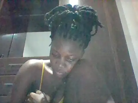 zainaxxxxx live