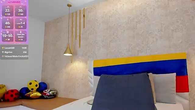 SofiiCruz live