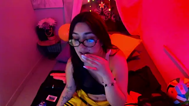 ginger_honey_ live