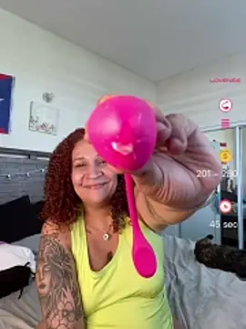 ladycreamypr2 live