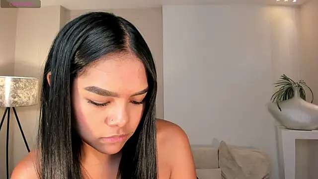 SaphiraJames live