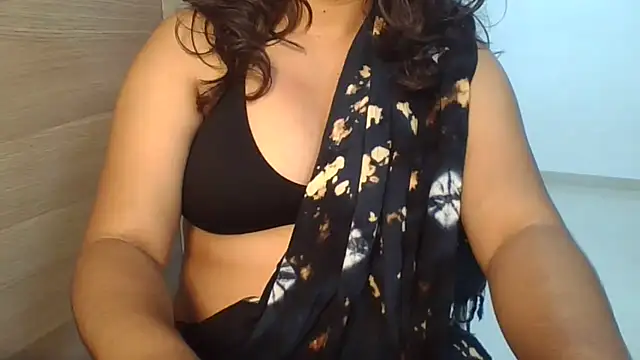 sluttytitties69 live