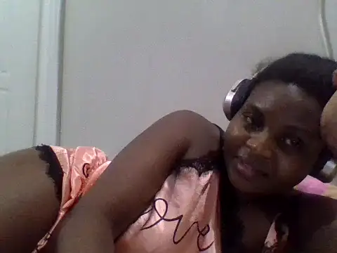 queenzuena live
