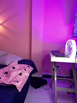 zoe_martinni live
