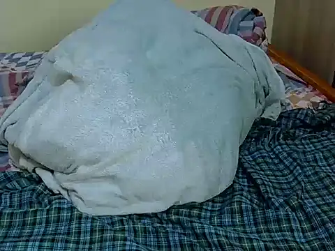 Petite-curvy live
