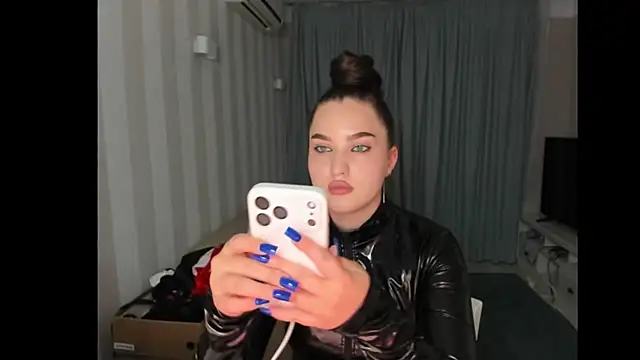 LatexDominatrix profile