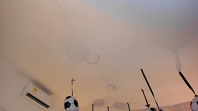 MelaniieRoux live