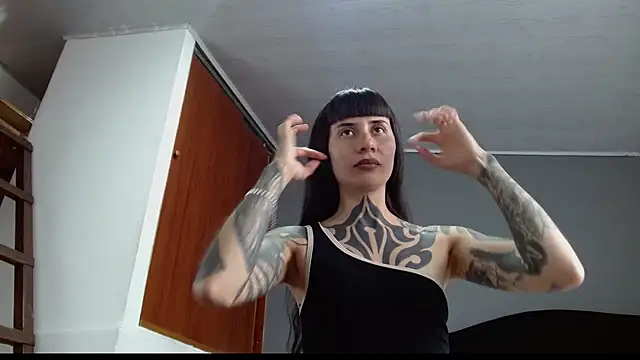 Emilia_1995 live
