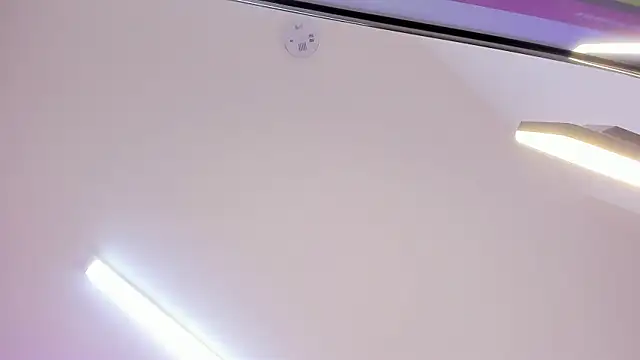 Aly_Rivas live