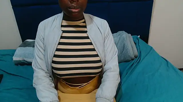 MilkyTitties live