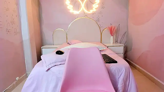 Alyana_Skinny live