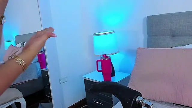 Samantha__Vega live