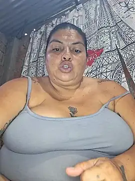 Juli_Powl live