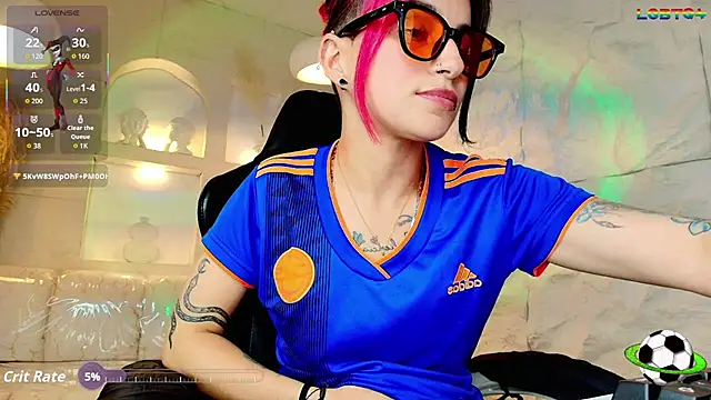 Moon_Red_r live