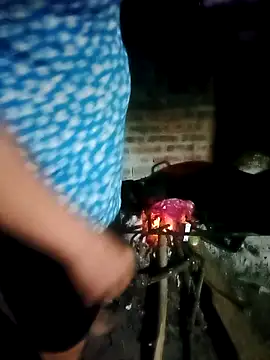 Chin-ni live