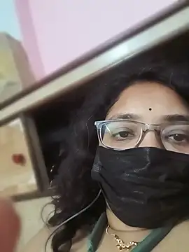 PallaviRathoreLive live