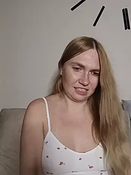 KisaVixen live