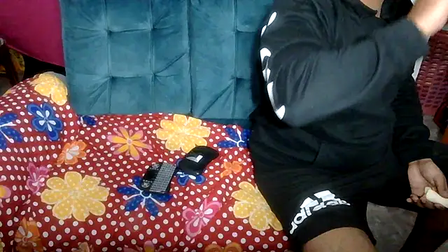 Boycuriousxxx live