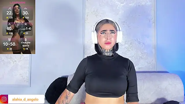 Alahia_Dangelo live
