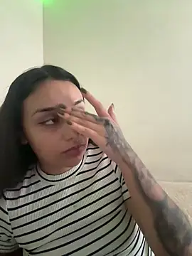 CharmingMaddie live