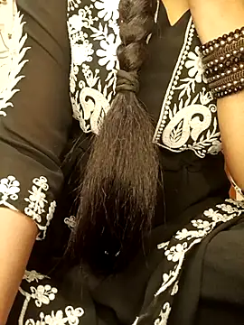 Pallavi_36 live