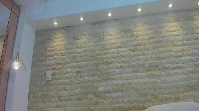 venus_hood live