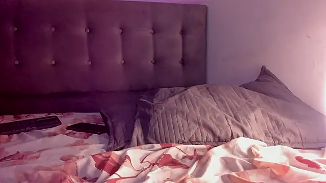 Alejita699 live