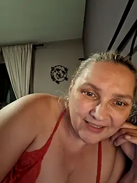 MaskedQueen77 live