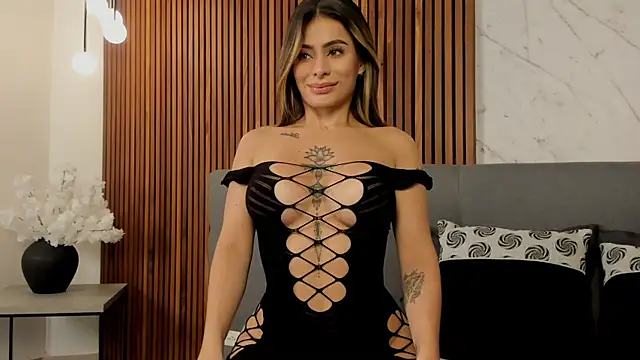 Amara_Velvet_ live