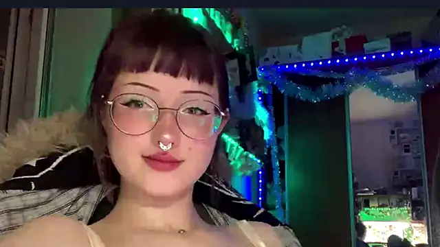 KristinaLasea live