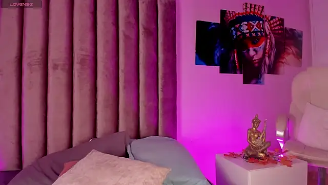 GabrielaSuarez_ live