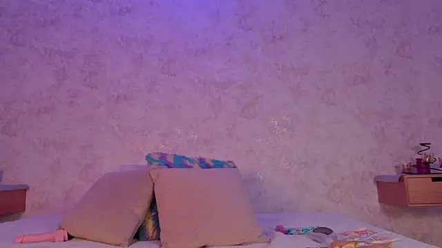 Mia_hill1 live