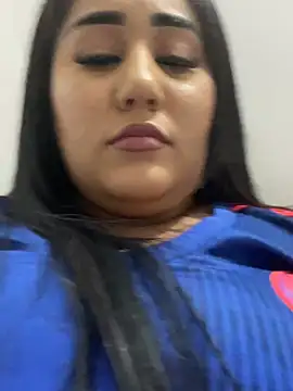 Valentina_Tilly live