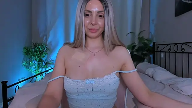 VelvetEliza live