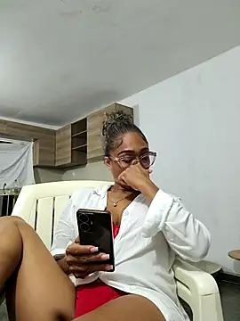 BiiancaEstradaa live