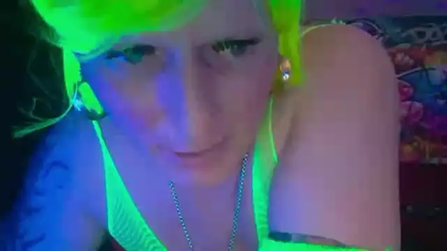 Anonymimi69 live