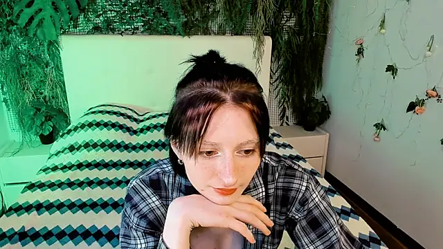 Kira__Cutie live