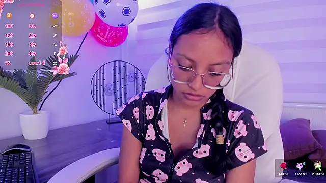 emma_brooks_ live