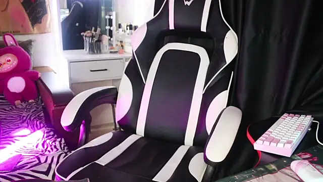 Kitty_goth live