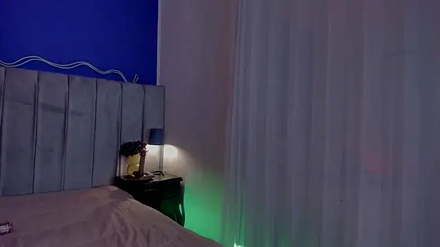 EvaaStevens live