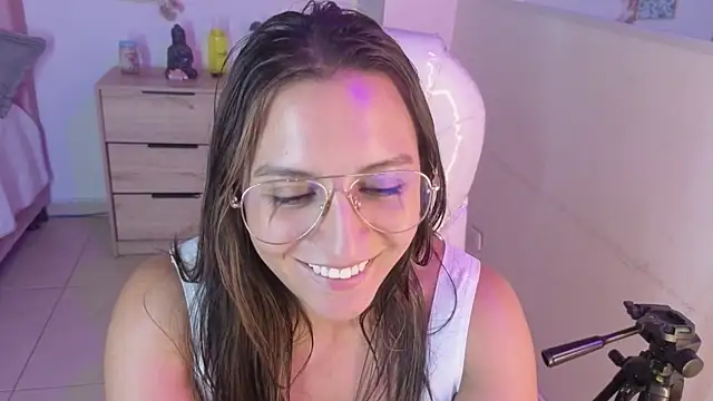 miia_thompson1 live