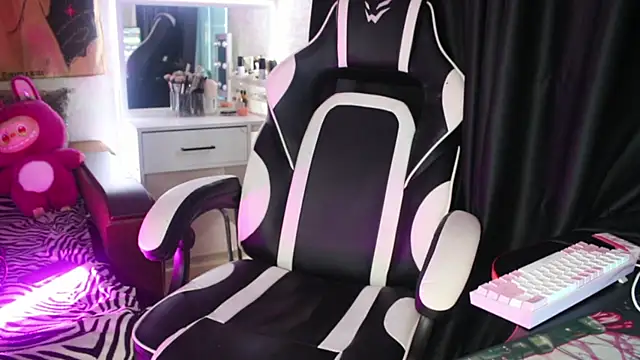 Kitty_goth live