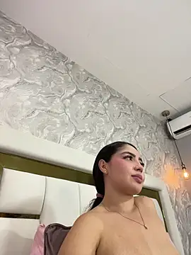 MiaFarkash live