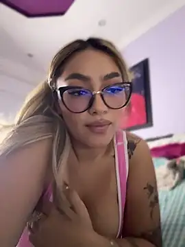 Maddy_Beluci live