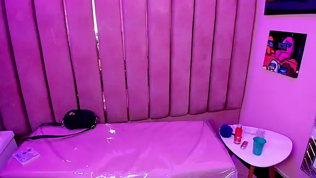 VeronicaCream_ live