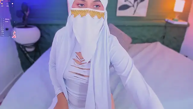 aisha_k live