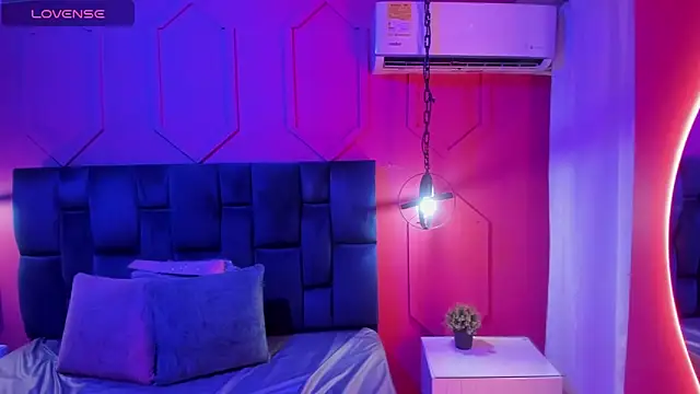Clohe_blossom live