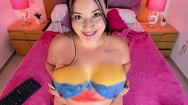 BigBoobsAstrid live