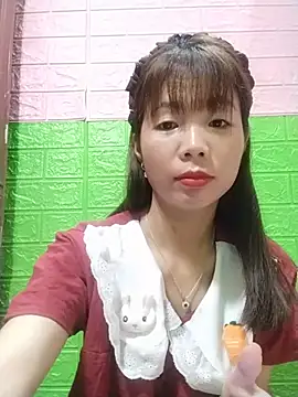 AmyLinee01 live